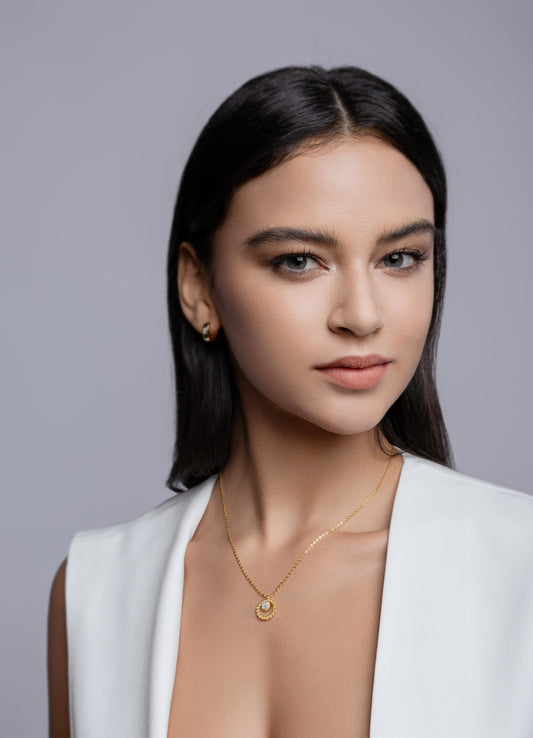 Moon Pearl - A Fashionable And Trendy Diamond Pendant Necklace Set With 0.5-carat Moissanite S925 Sterling Silver And Gold Plating